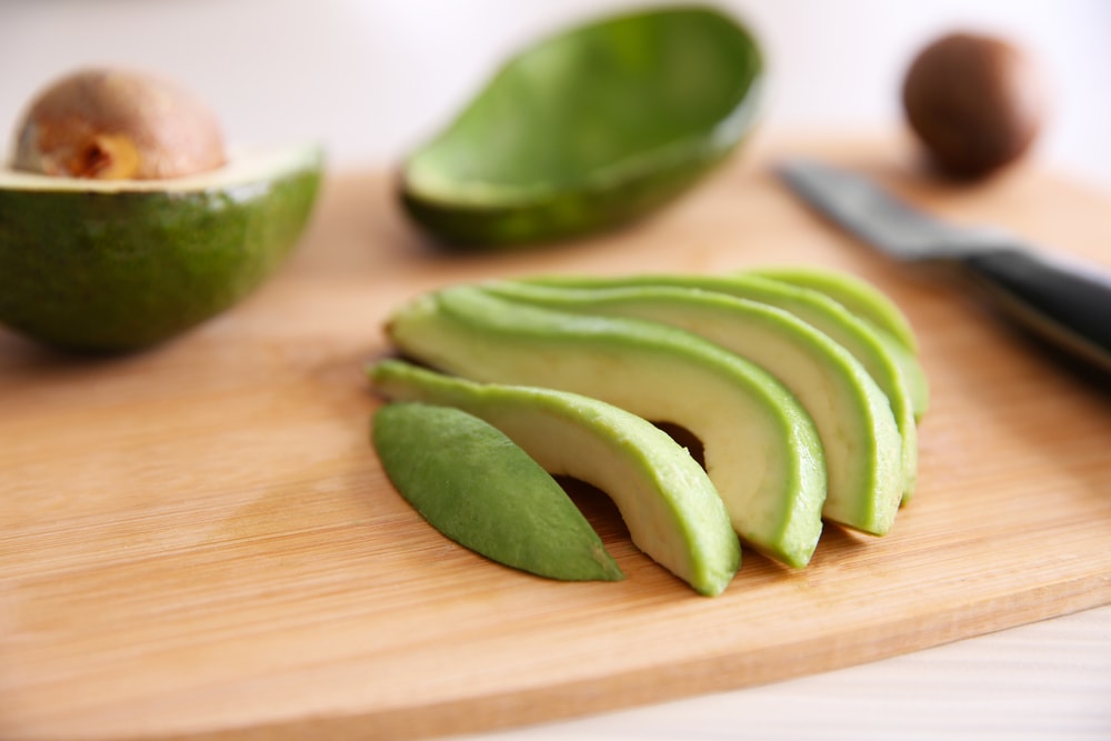 is sliced avocado ok for dogs to eat